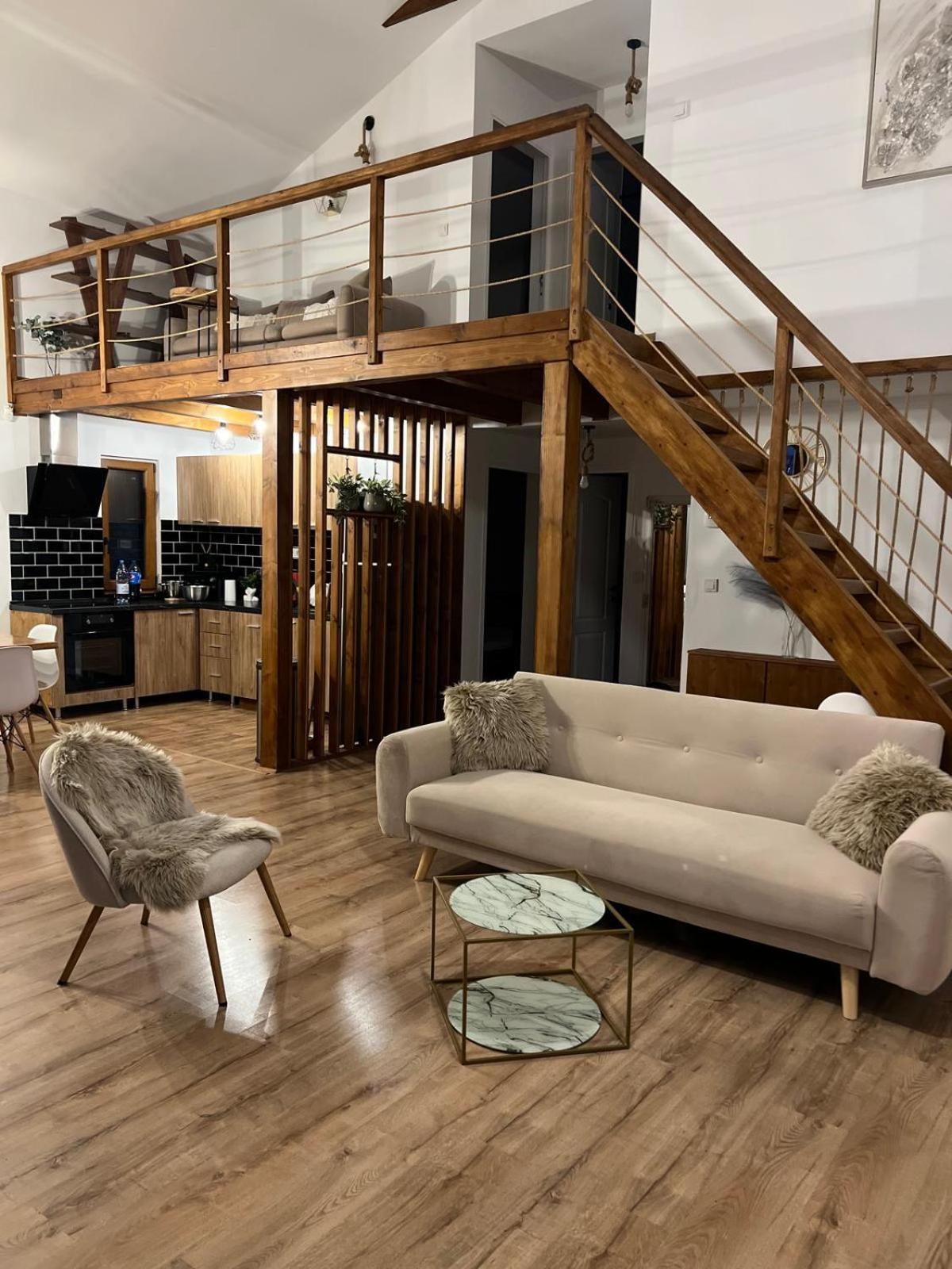 Le Chalet M - Cabana Cu O Panorama De Poveste. Surdesti  ภายนอก รูปภาพ