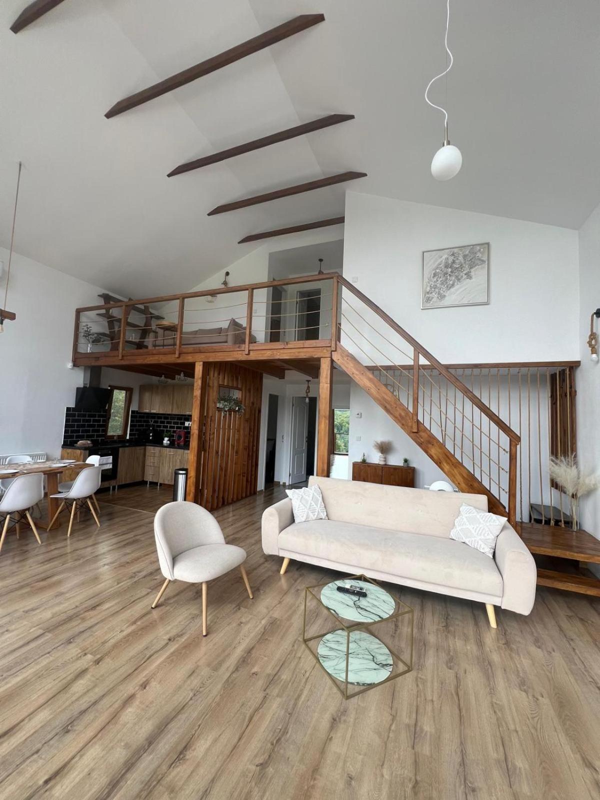 Le Chalet M - Cabana Cu O Panorama De Poveste. Surdesti  ภายนอก รูปภาพ