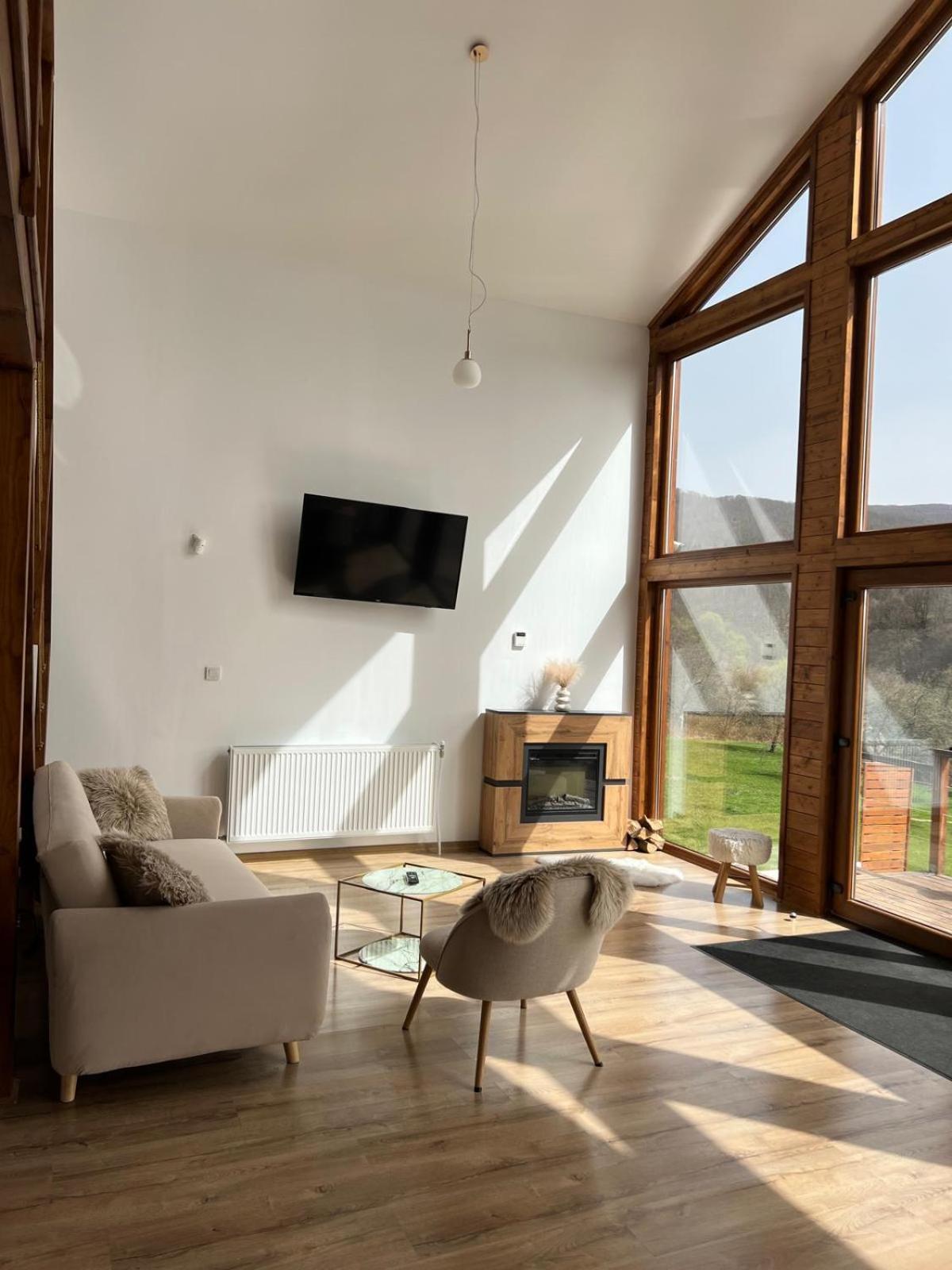 Le Chalet M - Cabana Cu O Panorama De Poveste. Surdesti  ภายนอก รูปภาพ